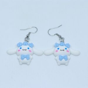 Handmade cinnamonroll earrings